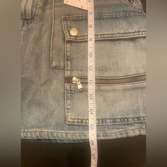 NWT We The Free People Blue Stretch Avenue Cargo Denim Jean Mini Skirt Size 26 - Picture 10 of 10